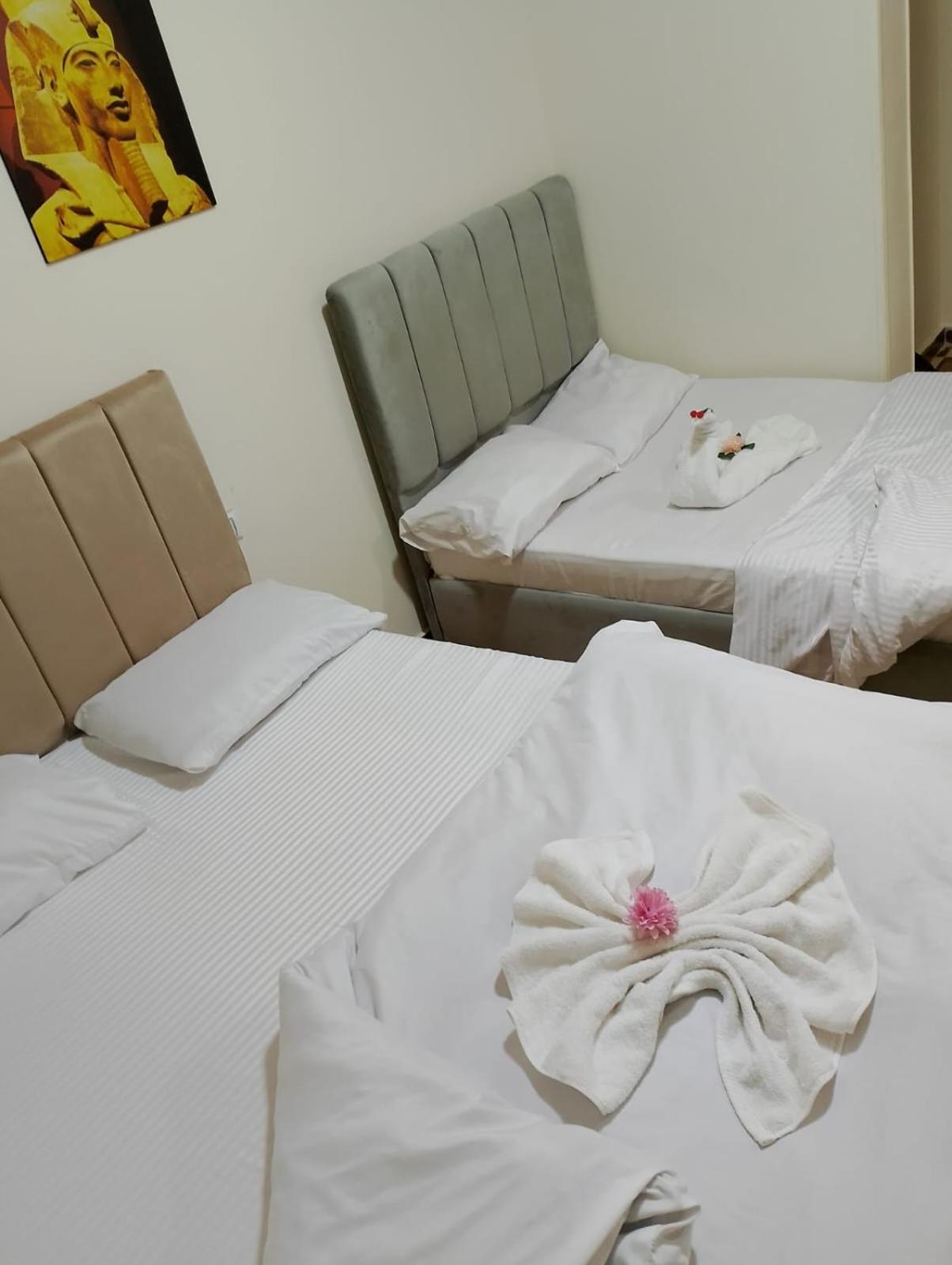 Pyramid Stars Inn Nazlet el-Sisi ภายนอก รูปภาพ