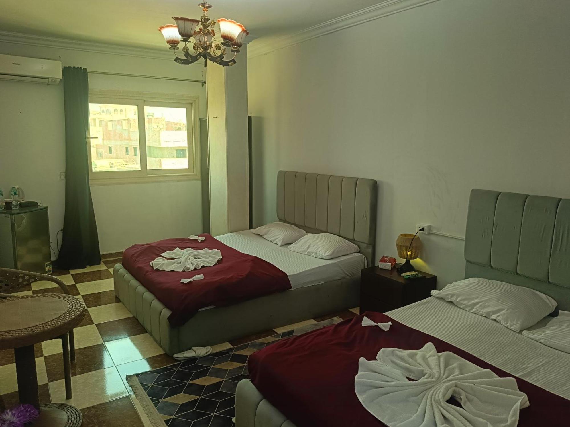 Pyramid Stars Inn Nazlet el-Sisi ภายนอก รูปภาพ